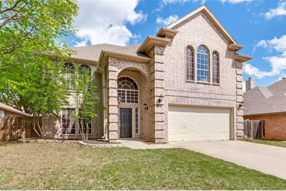6215 Kingswood Drive, Arlington, TX 76001 - Photo 1