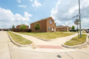 313 Concho River Dr, Glenn Heights, TX 75154 - Photo 31