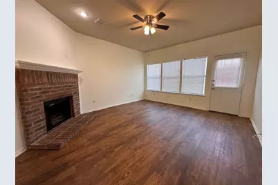 8404 Autumn Creek Trail, Fort Worth, TX 76134 - Photo 3