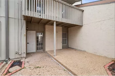 12748 Burninglog Lane, Dallas, TX 75243 - Photo 17