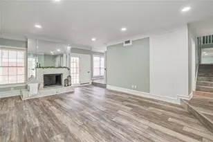 12748 Burninglog Ln, Dallas, TX 75243 - Photo 5