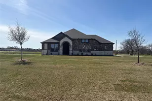 822 Sanders Rd, Whitesboro, TX 76273 - Photo 1