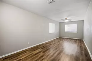 8328 Campanella Dr, Dallas, TX 75243 - Photo 19