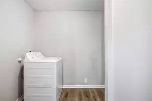 8328 Campanella Dr, Dallas, TX 75243 - Photo 23