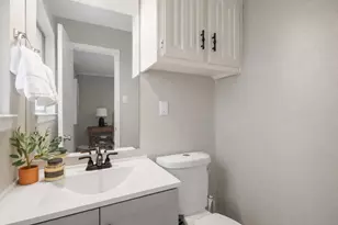 1710 Sylvan Dr, Arlington, TX 76012 - Photo 19