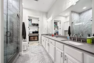 555 Via Amalfi, Irving, TX 75039 - Photo 21