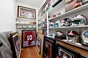 555 Via Amalfi, Irving, TX 75039 - Photo 17