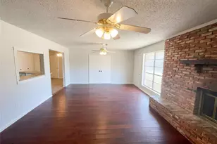 512 Harbor Ln, Hickory Creek, TX 75065 - Photo 7