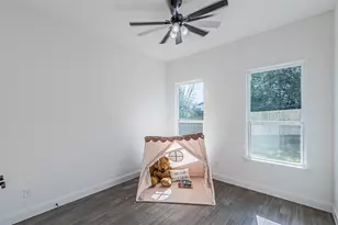 2406 Beverly Dr, Granbury, TX 76048 - Photo 21