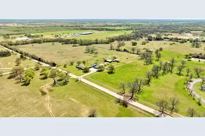 12592 Friendship Road, Pilot Point, TX 76258 - Photo 19
