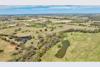 12592 Friendship Road, Pilot Point, TX 76258 - Photo 9