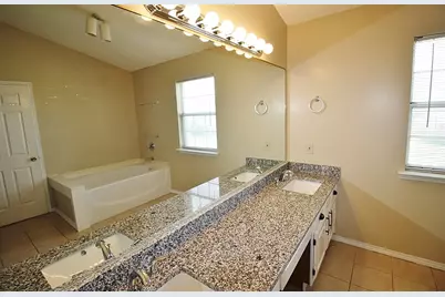 311 Pemberton Place, Cedar Hill, TX 75104 - Photo 17