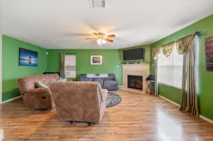 8133 Colbi Ln, Fort Worth, TX 76120 - Photo 9