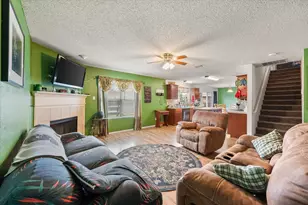 8133 Colbi Ln, Fort Worth, TX 76120 - Photo 7