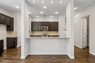 6722 Plaza Via, Irving, TX 75039 - Photo 11