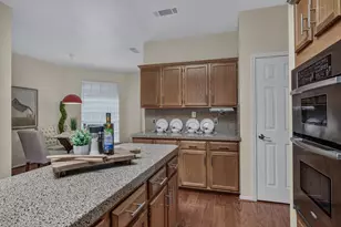 1408 Hamilton Dr, Cedar Hill, TX 75104 - Photo 11