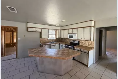 1101 Sierra Vista, Granbury, TX 76048 - Photo 11