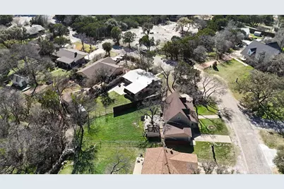 1101 Sierra Vista, Granbury, TX 76048 - Photo 17