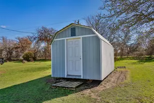 217 Cr 187, Gainesville, TX 76240 - Photo 17