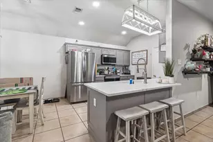 220 Chesterfield Cir, Waxahachie, TX 75165 - Photo 7