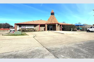 2210 Kelly Boulevard, Carrollton, TX 75006 - Photo 1