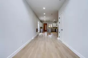 810 Premier Pkwy, Grand Prairie, TX 75051 - Photo 5