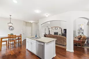 13713 Hot Springs Ln, Frisco, TX 75035 - Photo 7