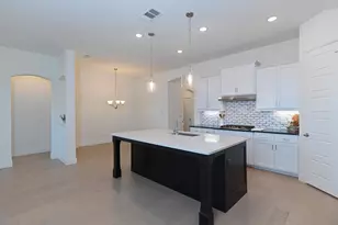 6200 Cobbetts Pond Ln, Fort Worth, TX 76179 - Photo 7