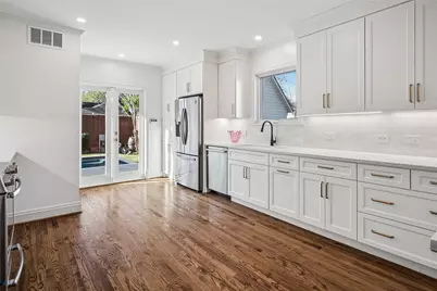 5338 Merrimac Avenue, Dallas, TX 75206 - Photo 15