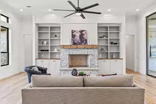 2005 Meadowlark Ct, Aledo, TX 76008 - Photo 9