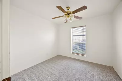 1021 Miles Avenue, Burleson, TX 76028 - Photo 17