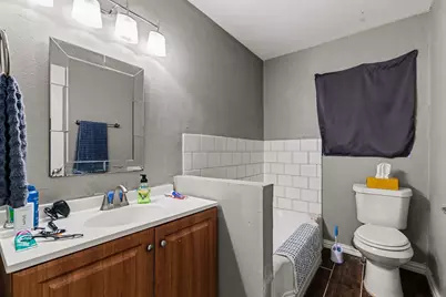 401 E 8th Street, Irving, TX 75060 - Photo 21