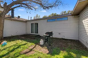 401 E 8th St, Irving, TX 75060 - Photo 25