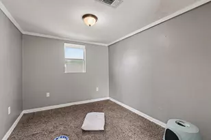 401 E 8th St, Irving, TX 75060 - Photo 19