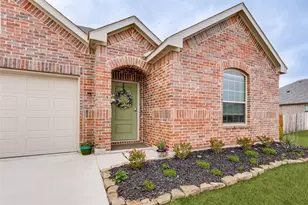 1213 Dragon Wy, Azle, TX 76020 - Photo 5
