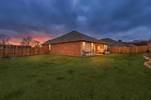 1213 Dragon Wy, Azle, TX 76020 - Photo 9