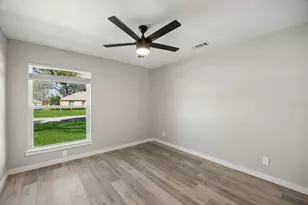 9918 Ila Dr, Dallas, TX 75220 - Photo 27