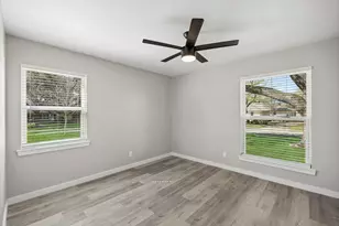 9918 Ila Dr, Dallas, TX 75220 - Photo 31