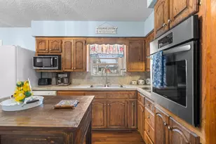 1320 Elm St, Bonham, TX 75418 - Photo 11