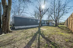 327 Chris Dr, Rockwall, TX 75032 - Photo 3