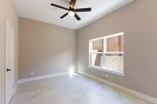 2382 Usman Dr, Irving, TX 75062 - Photo 7