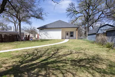 4403 N Port Ridglea Court, Granbury, TX 76049 - Photo 23