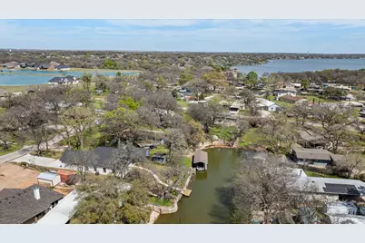 4403 N Port Ridglea Court, Granbury, TX 76049 - Photo 27