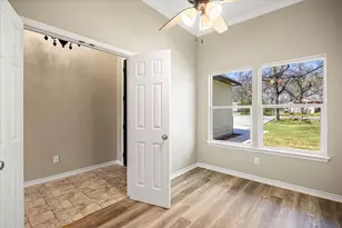 4403 N Port Ridglea Ct, Granbury, TX 76049 - Photo 5