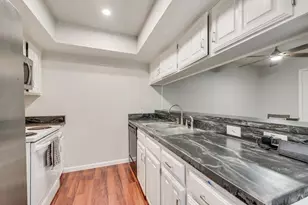 2643 Via Ventura Cir, Carrollton, TX 75006 - Photo 13