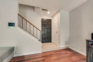 2643 Via Ventura Cir, Carrollton, TX 75006 - Photo 5