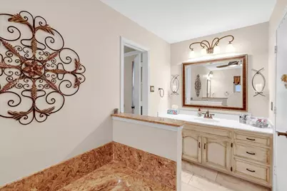 1111 Berkshire Court, Trophy Club, TX 76262 - Photo 23