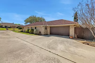 1111 Berkshire Court, Trophy Club, TX 76262 - Photo 5