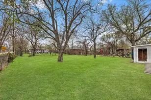 3744 S Hughes Ave, Fort Worth, TX 76119 - Photo 19