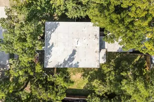 10434 Vinemont St, Dallas, TX 75218 - Photo 37